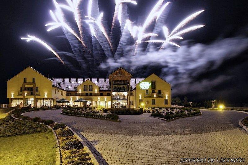 Hotel Fajkier Kroczyce Exterior photo